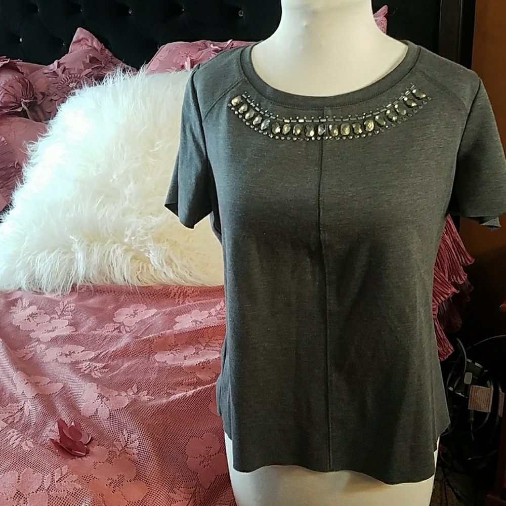 Top with bling around neck